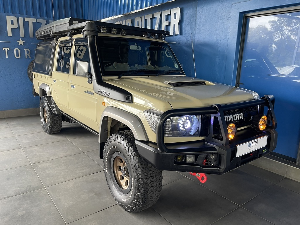 2023 Toyota LAND CRUISER 79 LAND CRUISER 79 4.5D P/U D/C photo