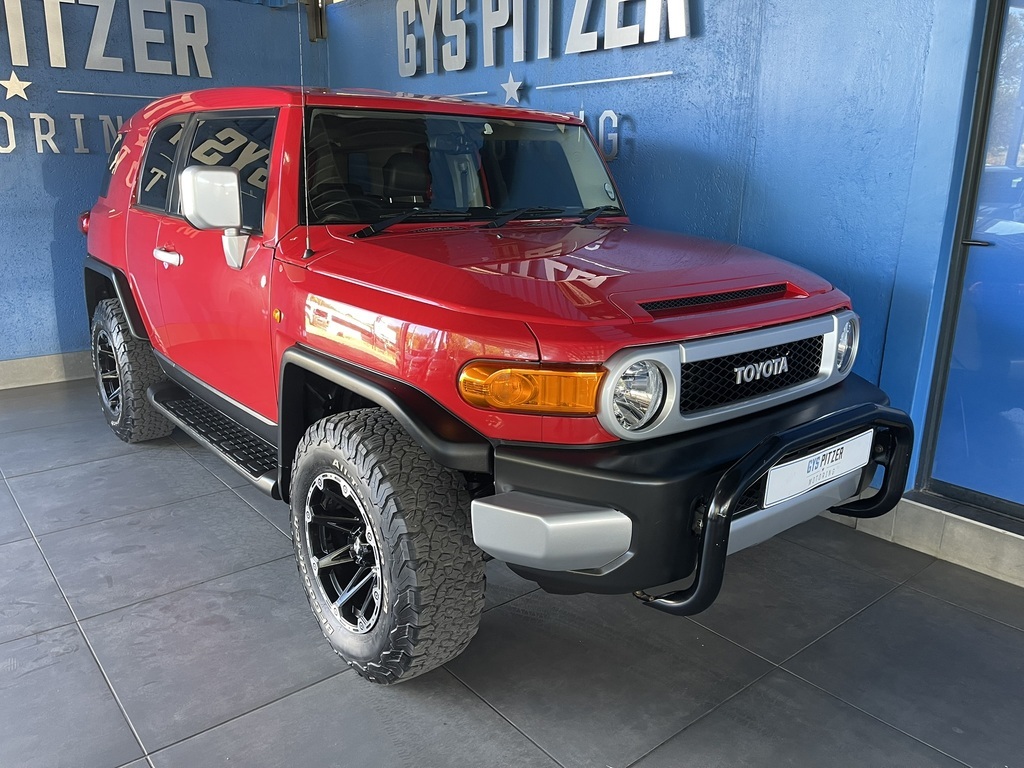 2012 Toyota FJ CRUISER L/CRUISER FJ 4.0 V6 CRUISER photo