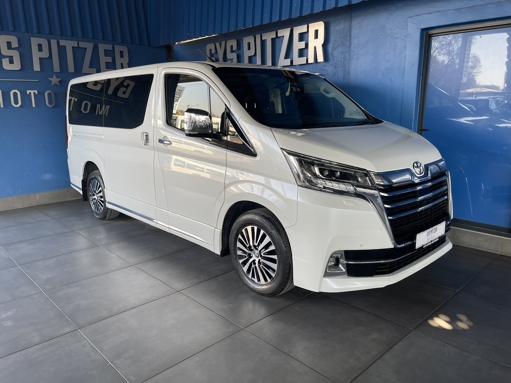 2024 TOYOTA QUANTUM QUANTUM 2.8 VX 6 SEAT