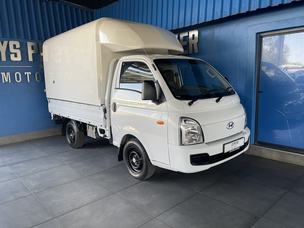 2024 HYUNDAI H100 / BAKKIE H100 2.6D A/C F/C D/S
