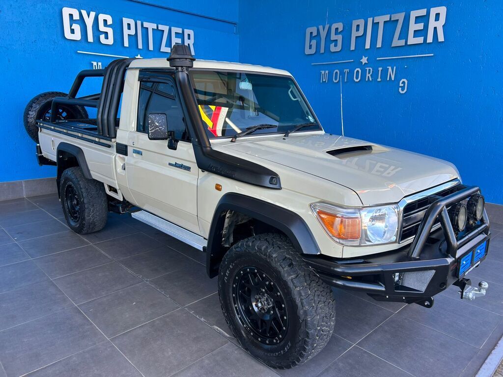 2016 Toyota LAND CRUISER 79 LAND CRUISER 79 4.5D P/U S/C photo