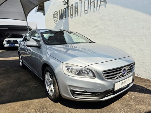2015 VOLVO S60 S60 T3 MOMENTUM GEARTRONIC