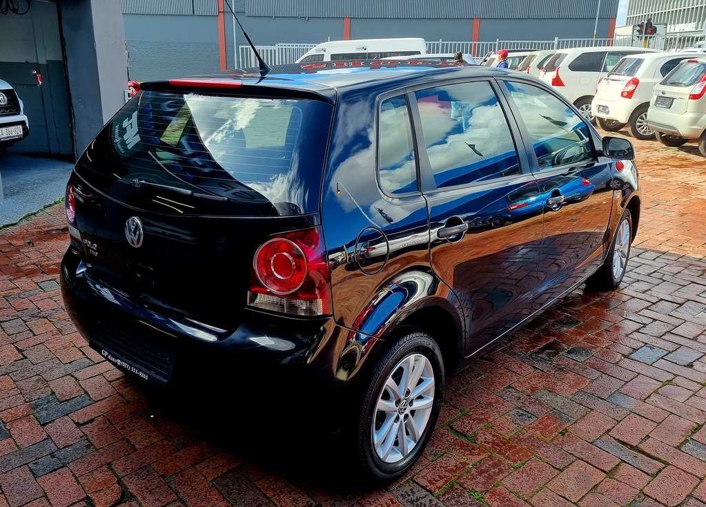 VOLKSWAGEN POLO VIVO GP Auto