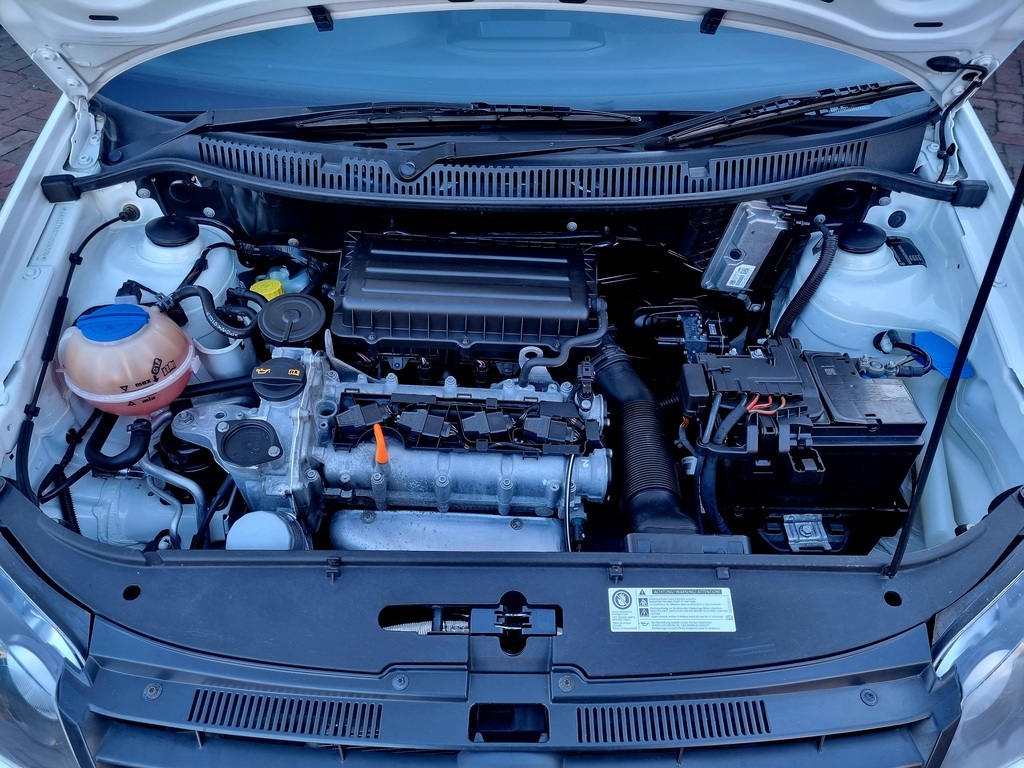 VOLKSWAGEN POLO VIVO GP Auto