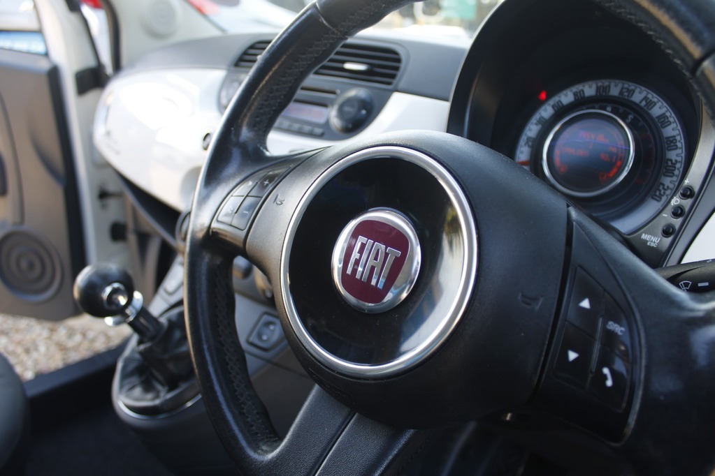 2012 FIAT 500, White, 144320Kms, Manual, Hatchback, Petrol, R99 900, Wingfield CYD