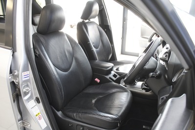 2012 TOYOTA RAV 4, Silver, 273714Kms, Manual, SUV, Diesel, R149 900, Wingfield CYD
