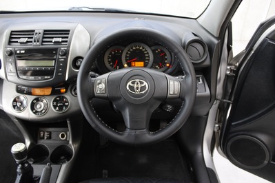 2012 TOYOTA RAV 4, Silver, 273714Kms, Manual, SUV, Diesel, R149 900, Wingfield CYD