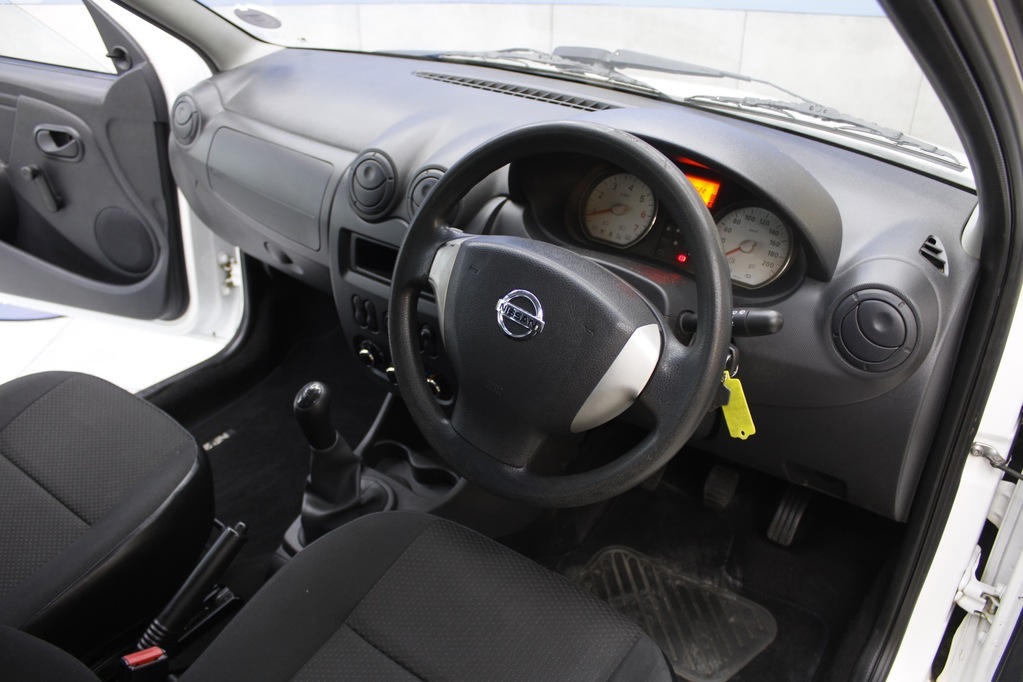 2024 NISSAN NP200, White, 114925Kms, Manual, Bakkie Single Cab, Petrol, R179 900, Wingfield CYD