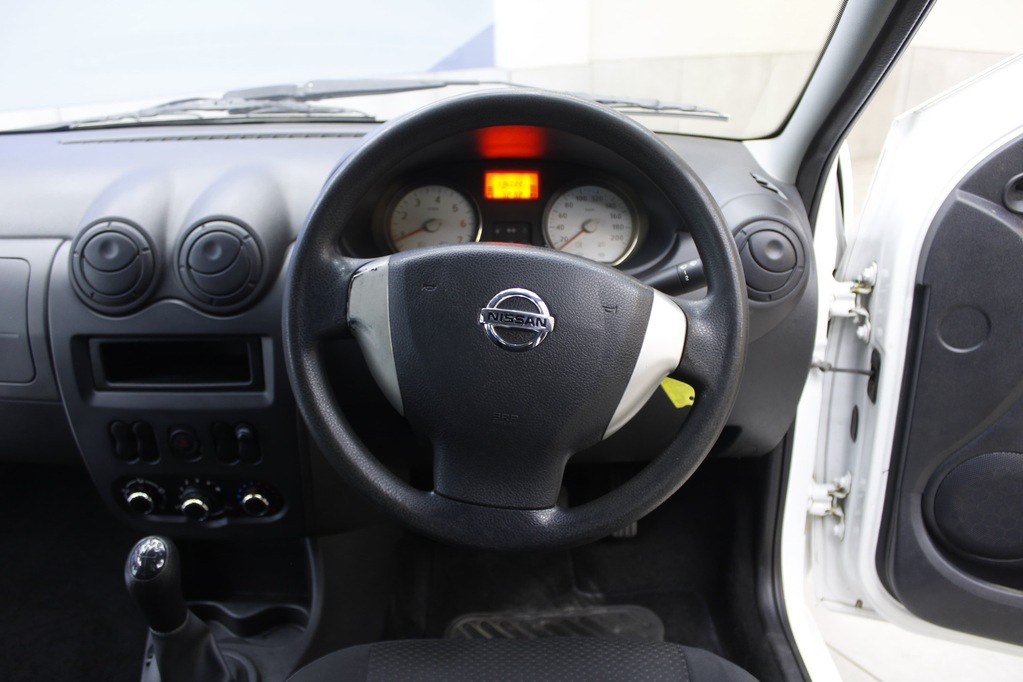2024 NISSAN NP200, White, 114925Kms, Manual, Bakkie Single Cab, Petrol, R179 900, Wingfield CYD