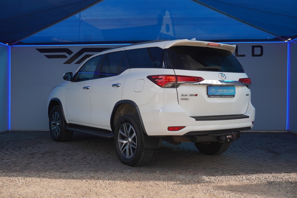 2020 TOYOTA FORTUNER, White, 124369Kms, Automatic, SUV, Diesel, R539 900, Wingfield CYD