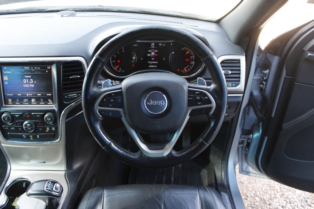 2014 JEEP GRAND CHEROKEE, Silver, 240639Kms, Automatic, SUV, Diesel, R149 900, Wingfield CYD