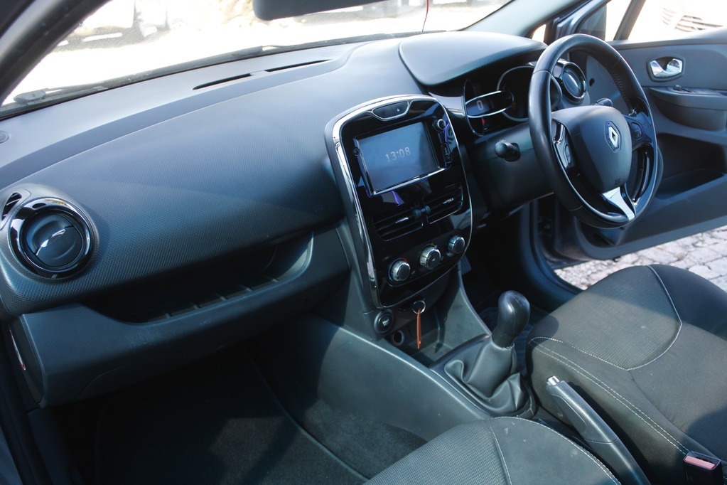 2015 RENAULT CLIO IV, Charcoal, 174956Kms, Manual, Hatchback, Petrol, R109 900, Wingfield CYD