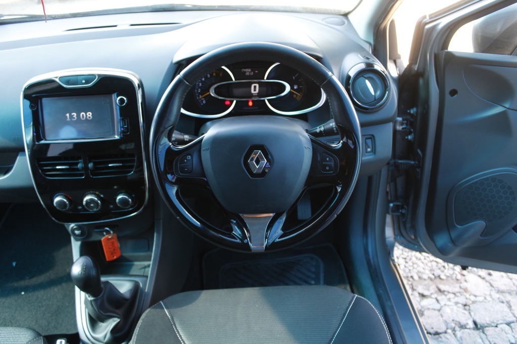 2015 RENAULT CLIO IV, Charcoal, 174956Kms, Manual, Hatchback, Petrol, R109 900, Wingfield CYD