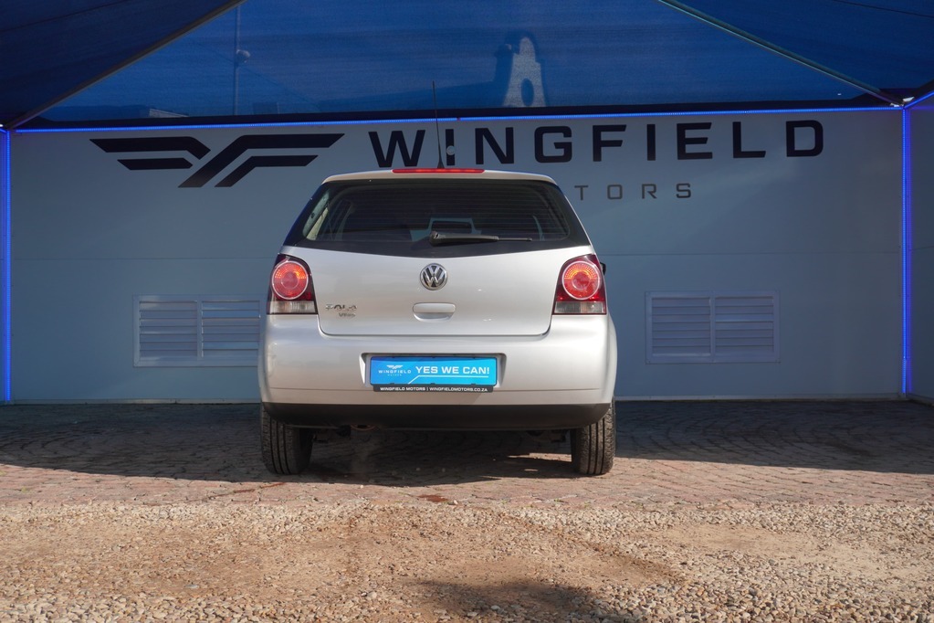 2014 VOLKSWAGEN POLO VIVO, Silver, 138681Kms, Manual, Hatchback, Petrol, R119 900, Wingfield CYD
