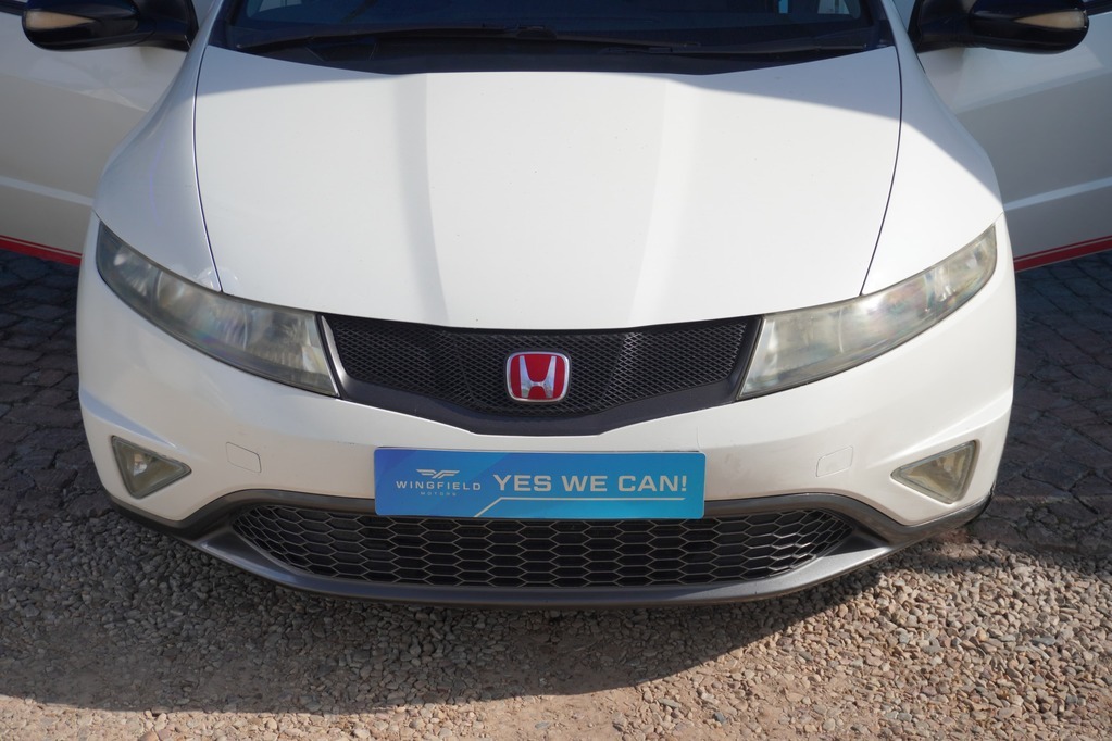 2011 HONDA CIVIC, White, 243891Kms, Manual, Hatchback, Petrol, R79 900, Wingfield CYD