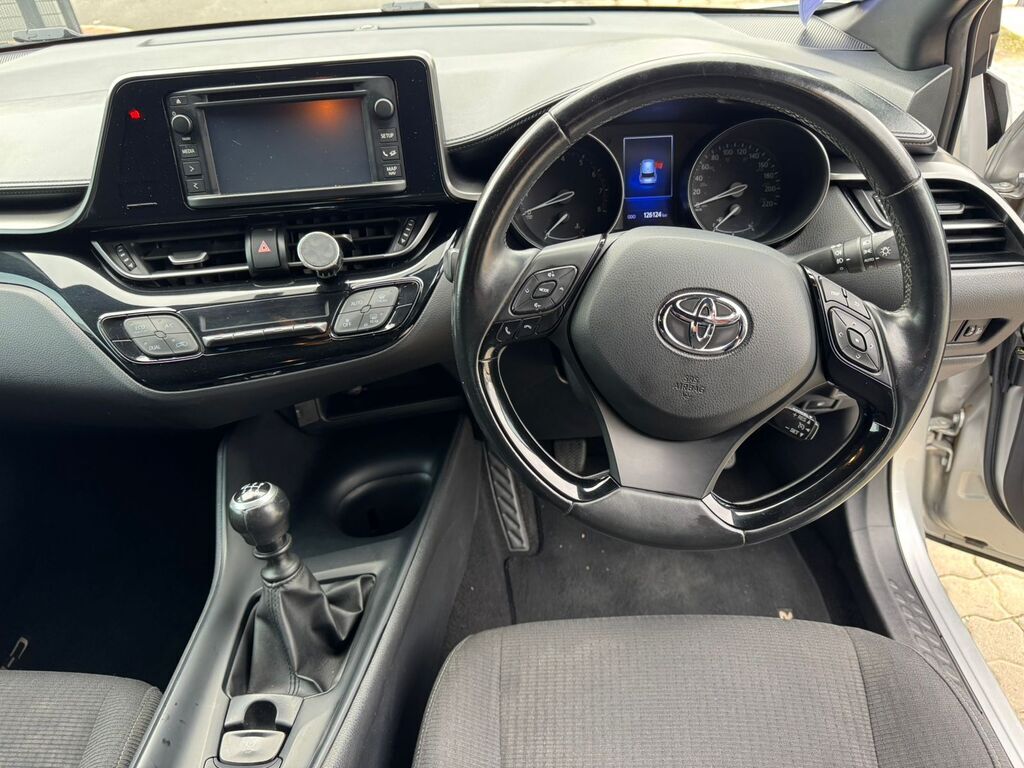 TOYOTA C-HR C-HR 1.2T PLUS