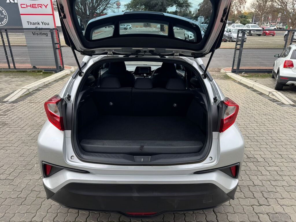 TOYOTA C-HR C-HR 1.2T PLUS