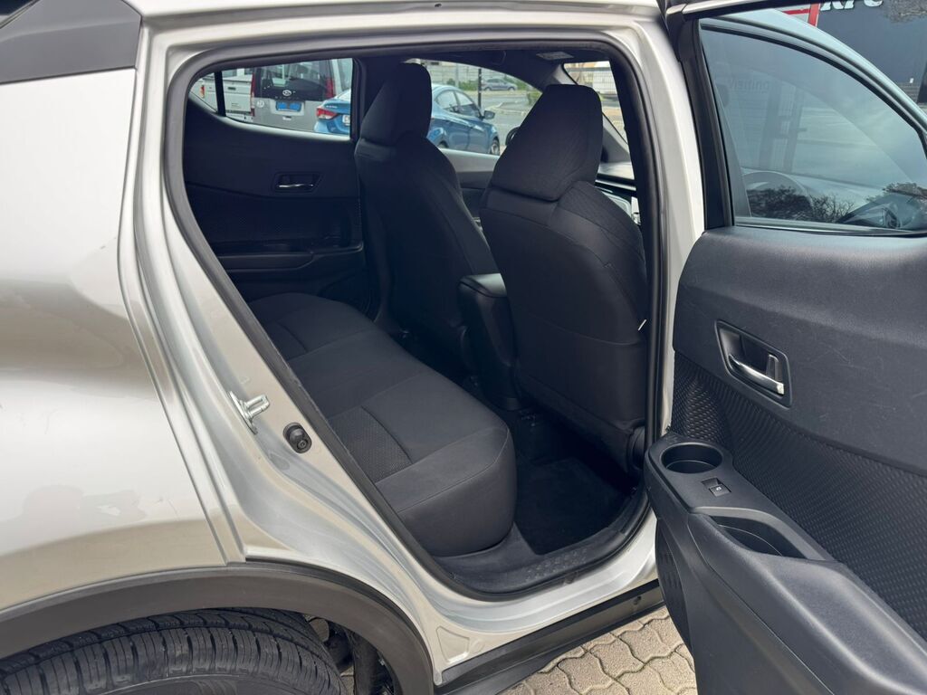 TOYOTA C-HR C-HR 1.2T PLUS