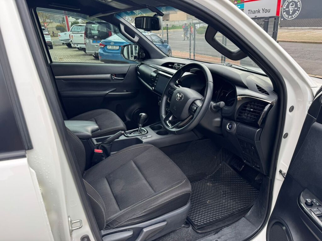 TOYOTA HILUX HILUX 2.8 GD-6 RB LEGEND A/T P/U D/C