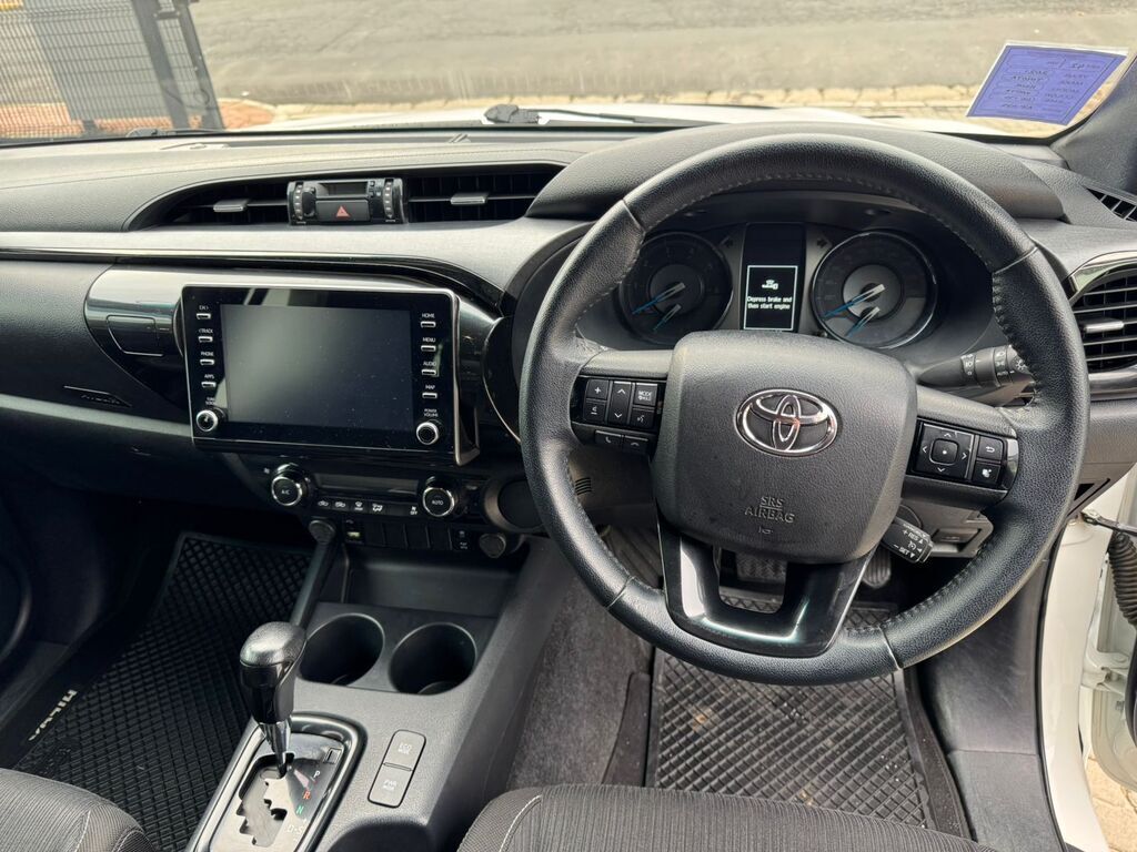 TOYOTA HILUX HILUX 2.8 GD-6 RB LEGEND A/T P/U D/C