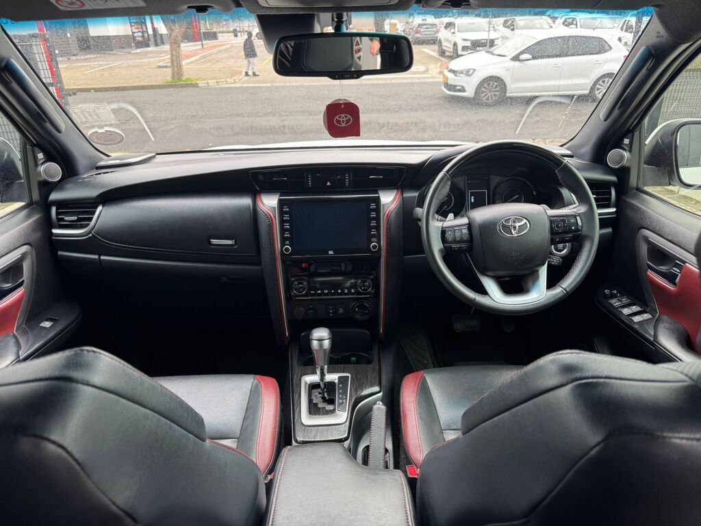 TOYOTA FORTUNER FORTUNER 2.8 GD-6 4X4 VX A/T