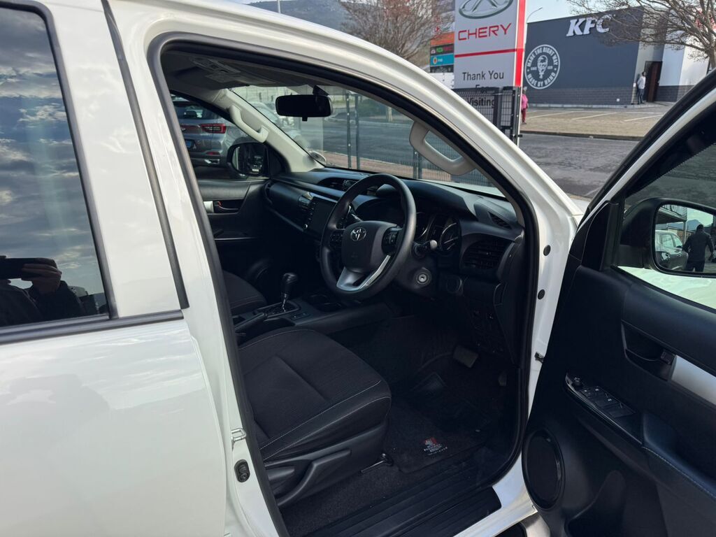TOYOTA HILUX HILUX 2.4 GD-6 RAIDER 4X4 A/T P/U D/C