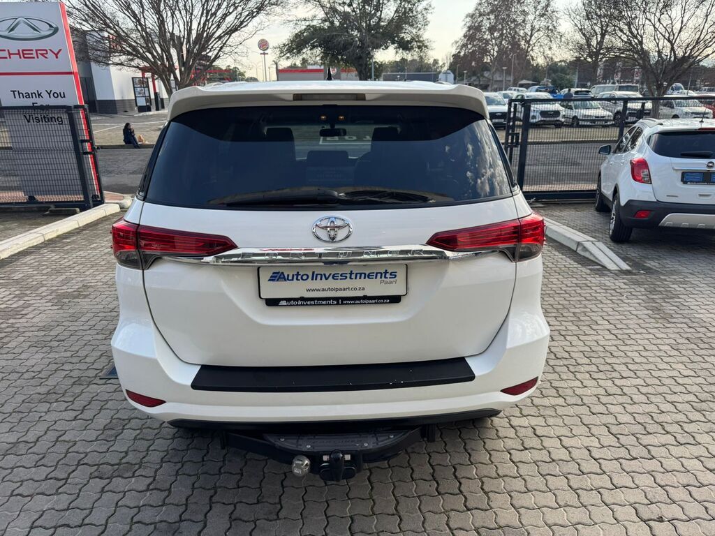 TOYOTA FORTUNER FORTUNER 2.4GD-6 R/B
