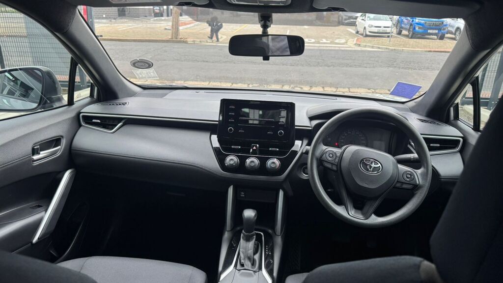 TOYOTA COROLLA CROSS COROLLA CROSS 1.8 XI - 9