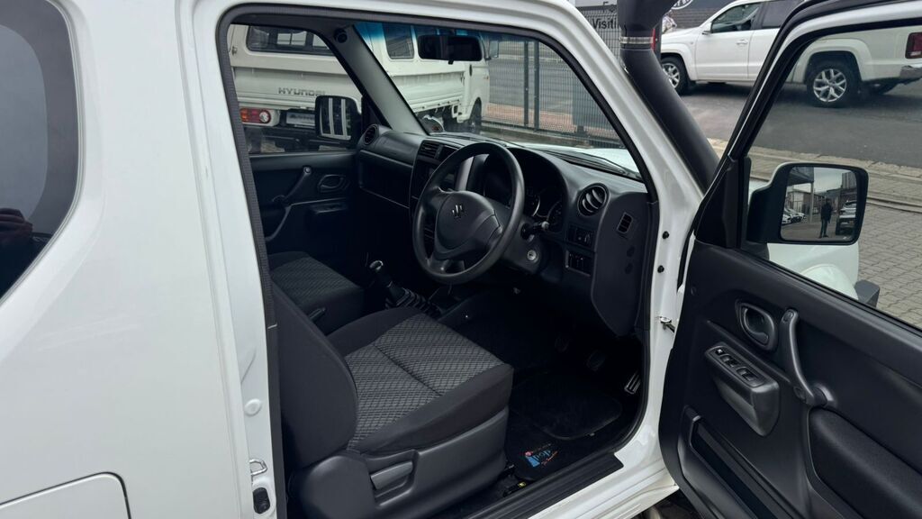 SUZUKI JIMNY JIMNY 1.3 - 10