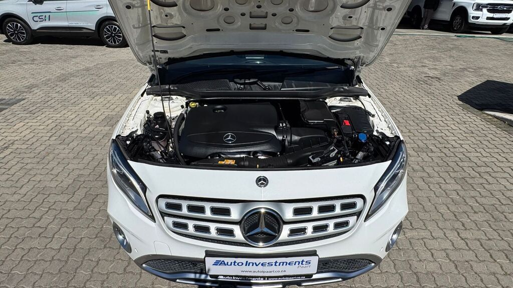 MERCEDES-BENZ GLA GLA 200 - 11
