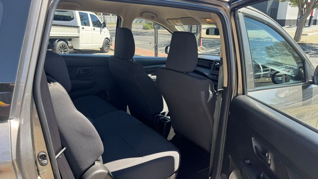 SUZUKI ERTIGA ERTIGA 1.5 GA - 11