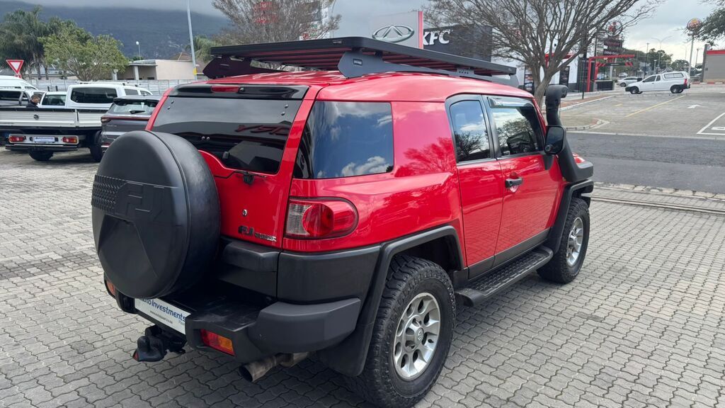 TOYOTA LANDCRUISER FJ CRUISER 4.0 V6 - 5