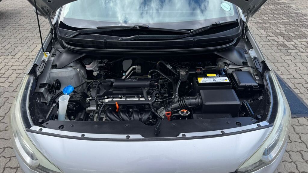 HYUNDAI I20 i20 1.4 FLUID A/T - 13