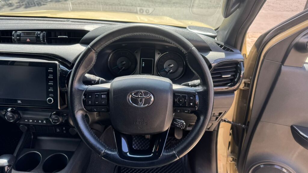 TOYOTA HILUX HILUX 2.8 GD-6 RB LEGEND 4X4 P/U D/C