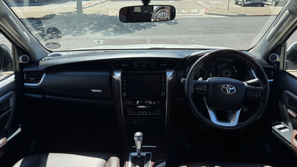 TOYOTA FORTUNER FORTUNER 2.8GD-6 R/B A/T - 10