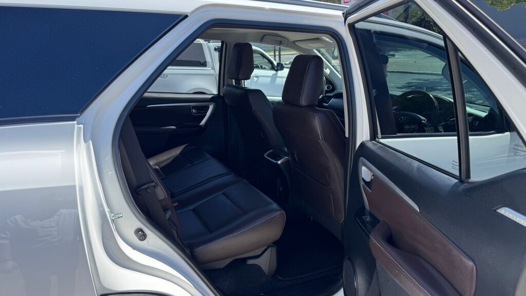 TOYOTA FORTUNER FORTUNER 2.8GD-6 R/B A/T - 8