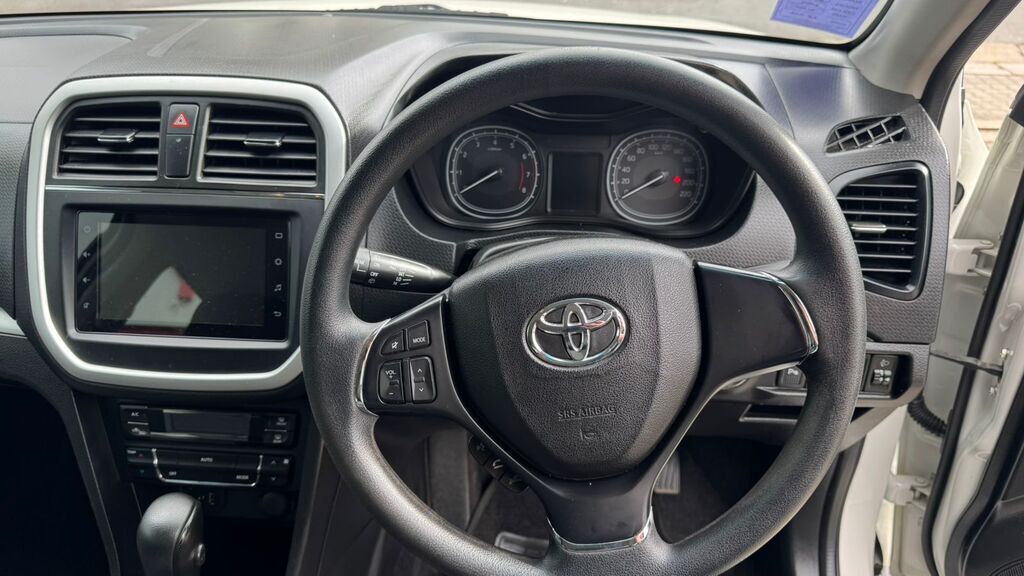 TOYOTA URBAN CRUISER URBAN CRUISER 1.5 Xs A/T - 11