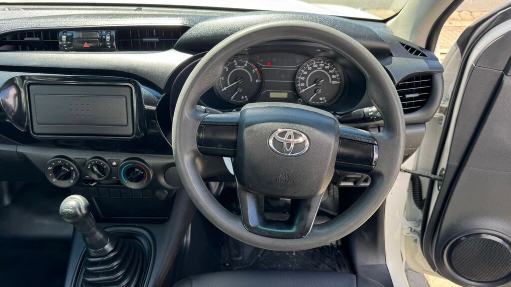 TOYOTA HILUX HILUX 2.4 GD S A/C P/U S/C