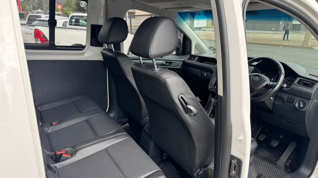 VOLKSWAGEN CADDY CADDY4 CREWBUS 2.0 TDi - 9