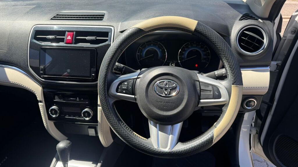 TOYOTA RUSH RUSH 1.5 A/T - 11