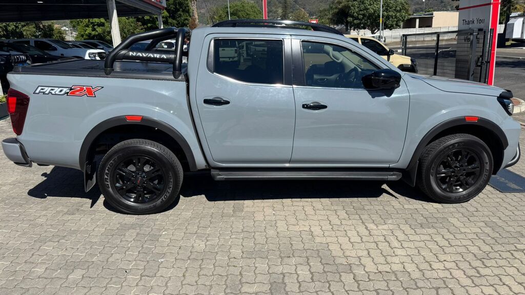 NISSAN NAVARA NAVARA 2.5DDTi PRO-2X A/T D/C P/U - 8