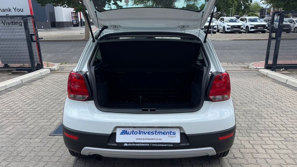 VOLKSWAGEN POLO VIVO POLO VIVO 1.6 MAXX (5DR) - 4