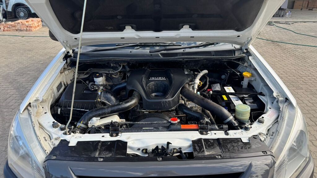 ISUZU D-MAX D-MAX 250 HO FLEETSIDE SAFETY S/C P/U