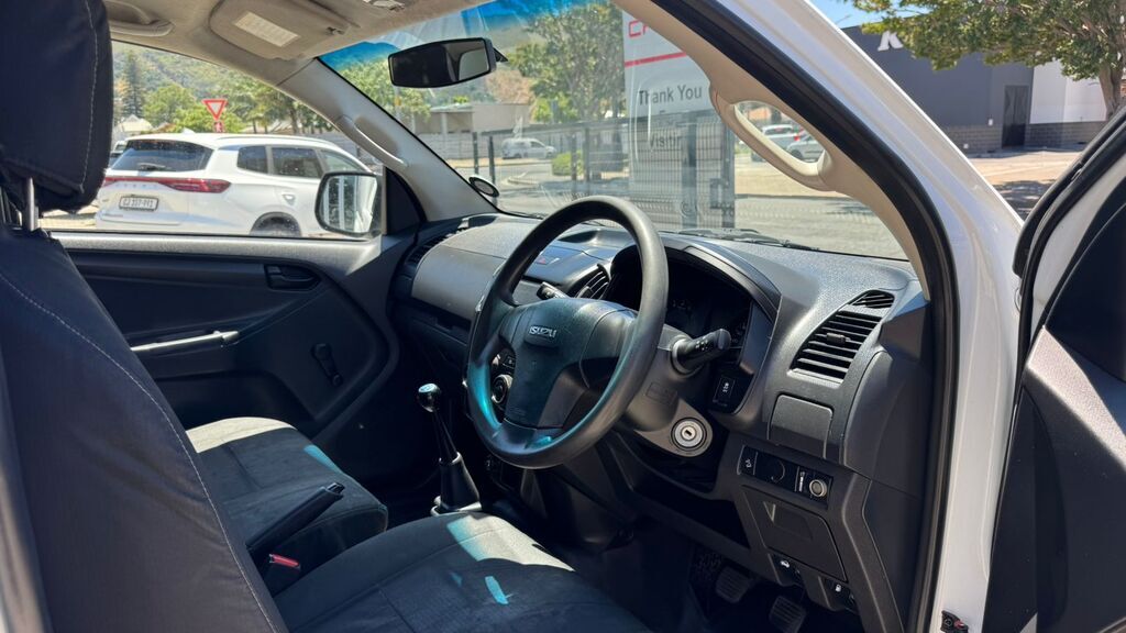 ISUZU D-MAX D-MAX 250 HO FLEETSIDE SAFETY S/C P/U - 6