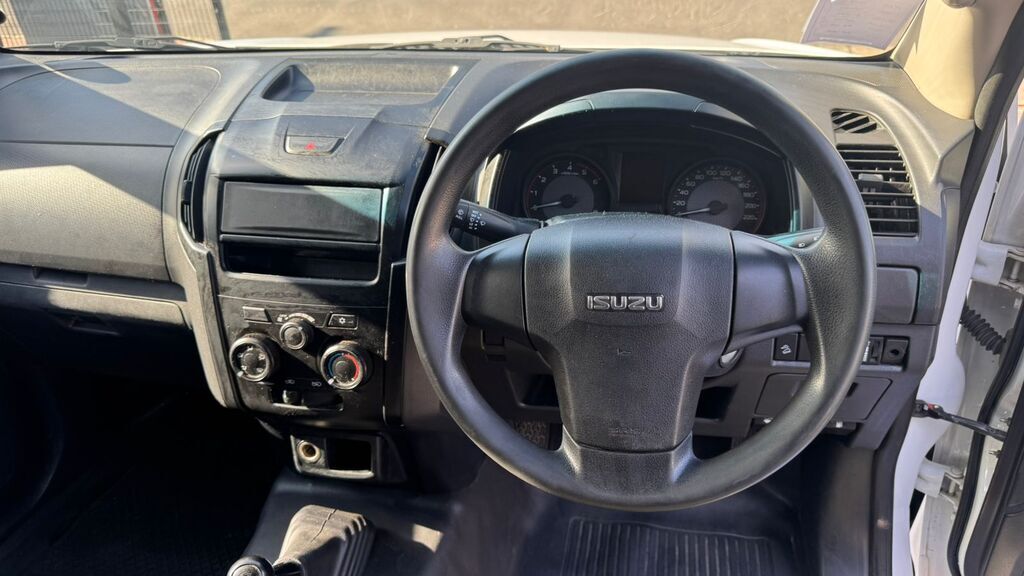 ISUZU D-MAX D-MAX 250 HO FLEETSIDE SAFETY S/C P/U