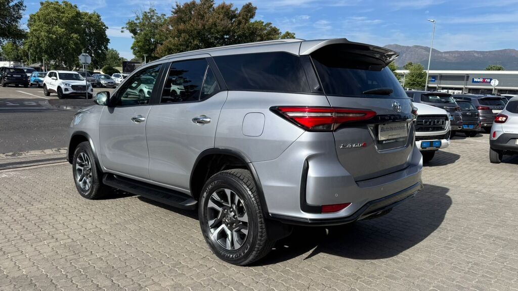 TOYOTA FORTUNER FORTUNER 2.4GD-6 R/B A/T - 6