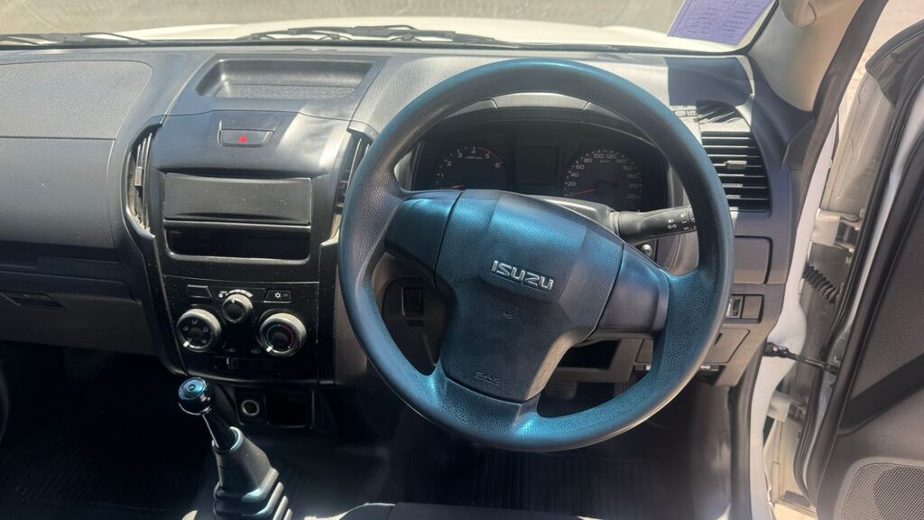 ISUZU D-MAX D-MAX 250 HO FLEETSIDE S/C P/U - 8