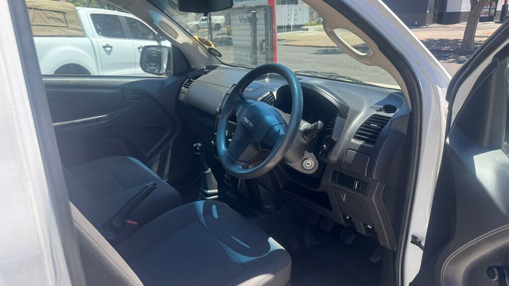 ISUZU D-MAX D-MAX 250 HO FLEETSIDE S/C P/U - 9