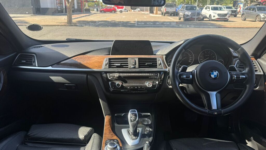 BMW 3 SERIES 320D M SPORT A/T (F30) - 9