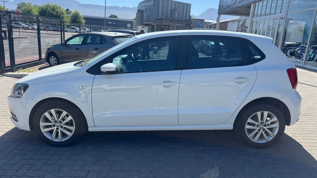 VOLKSWAGEN POLO VIVO POLO VIVO 1.4 COMFORTLINE (5DR) - 4